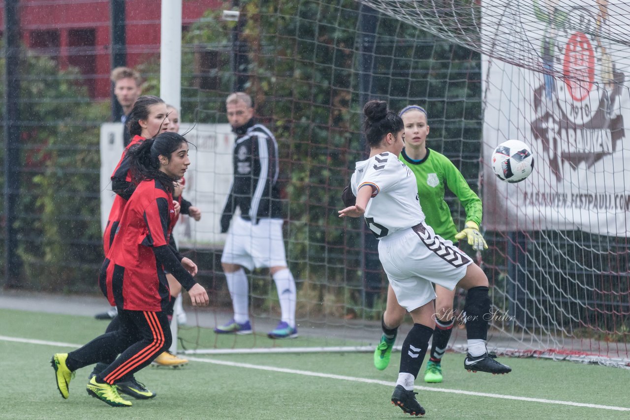 Bild 142 - B-Juniorinnen FC St.Pauli . Braedstrup IF : Ergebnis: 4:1